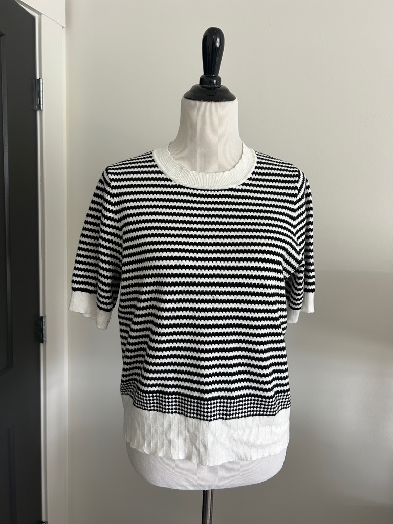 Adrianna Papell M Classic Style Black & White Striped Short Sleeve Thin Sweater